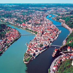 CHRISTMASTIME ON THE DANUBE - CRUISE ONLY FROM VIENNA TO NUREMBERG AVALON